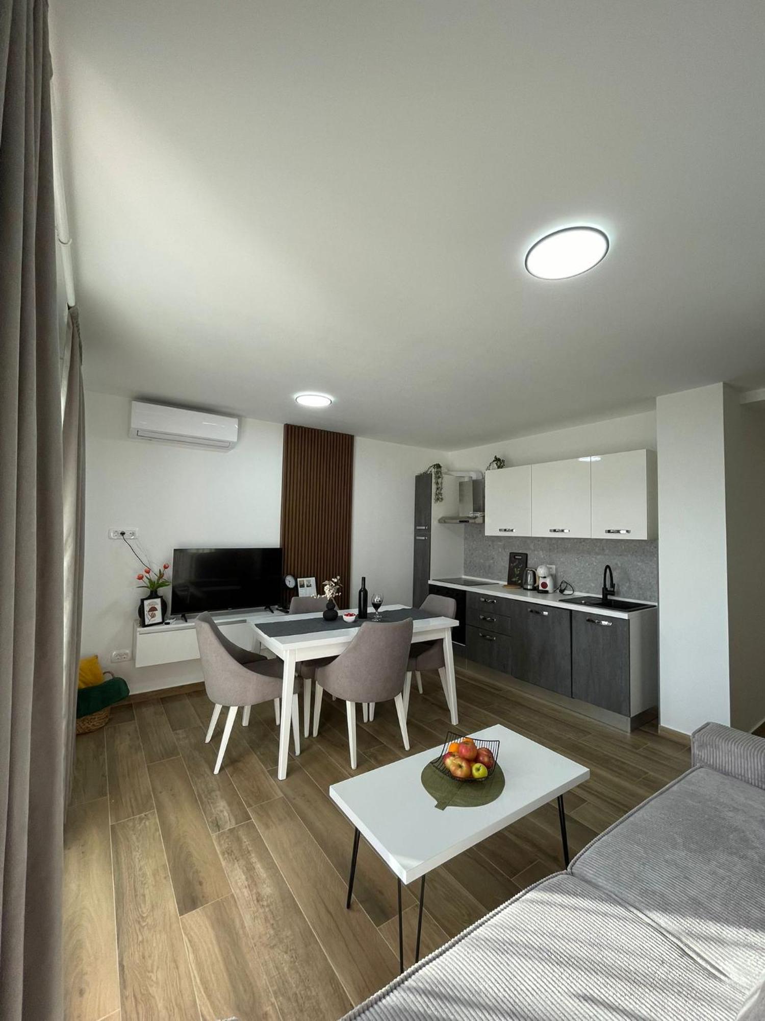 Apartman Stina *